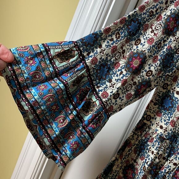 Jodifl Size Small BoHo dress with ruffle sleeves and crochet detail - Picture 5 of 10